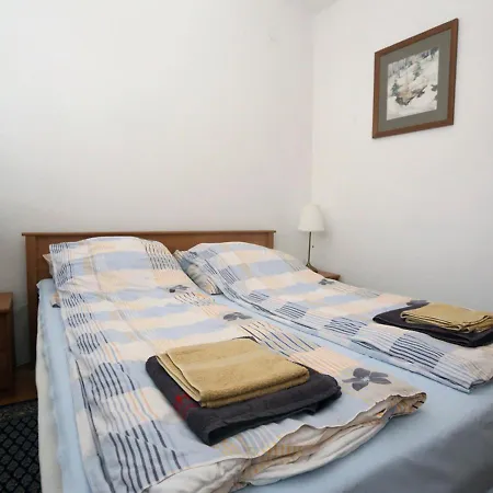 Snowball Apartamento Pale